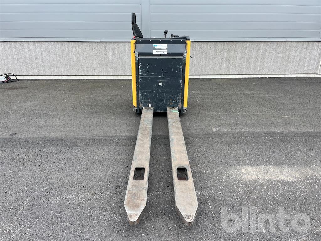 Abeko SWR20 - Haarukkavaunu: kuva Abeko SWR20 - Haarukkavaunu Abeko SWR20 - Haarukkavaunu: kuva Abeko SWR20 - Haarukkavaunu