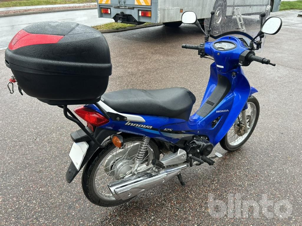 HONDA INNOVA 125 - Moottoripyörä: kuva HONDA INNOVA 125 - Moottoripyörä HONDA INNOVA 125 - Moottoripyörä: kuva HONDA INNOVA 125 - Moottoripyörä