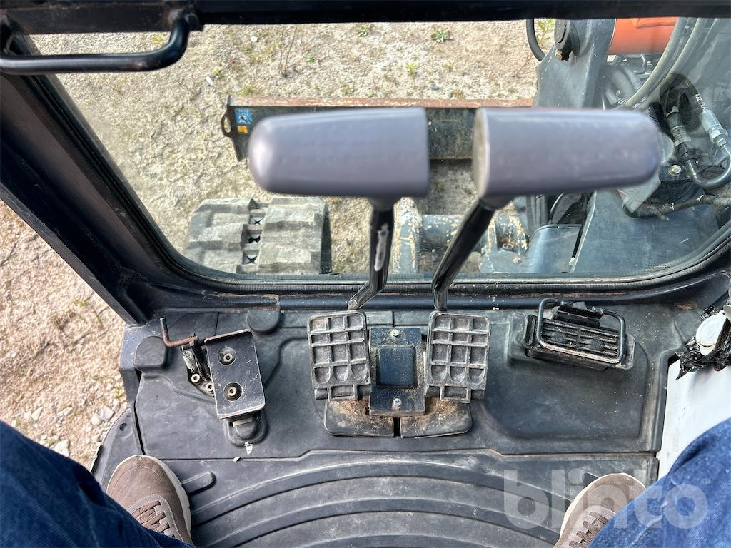 Telakaivukone Hitachi: kuva Telakaivukone Hitachi