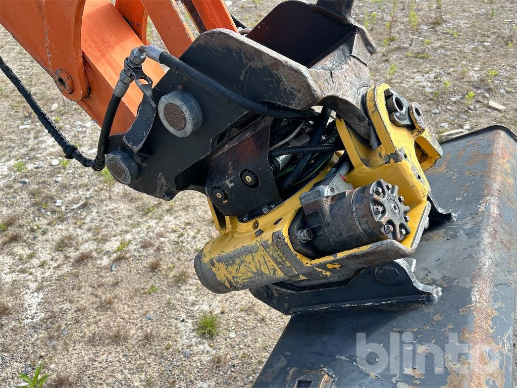 Telakaivukone Hitachi: kuva Telakaivukone Hitachi