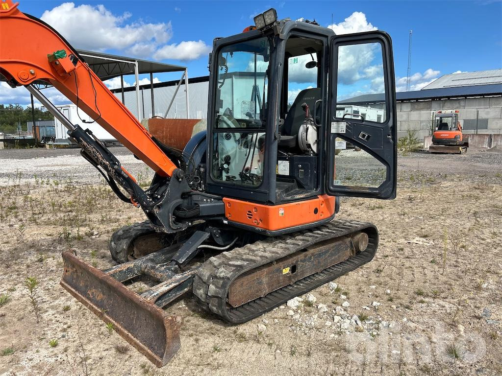 Telakaivukone Hitachi: kuva Telakaivukone Hitachi