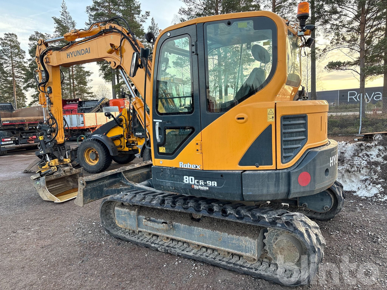 Hyundai Robex 80CR-9A - Telakaivukone: kuva Hyundai Robex 80CR-9A - Telakaivukone Hyundai Robex 80CR-9A - Telakaivukone: kuva Hyundai Robex 80CR-9A - Telakaivukone