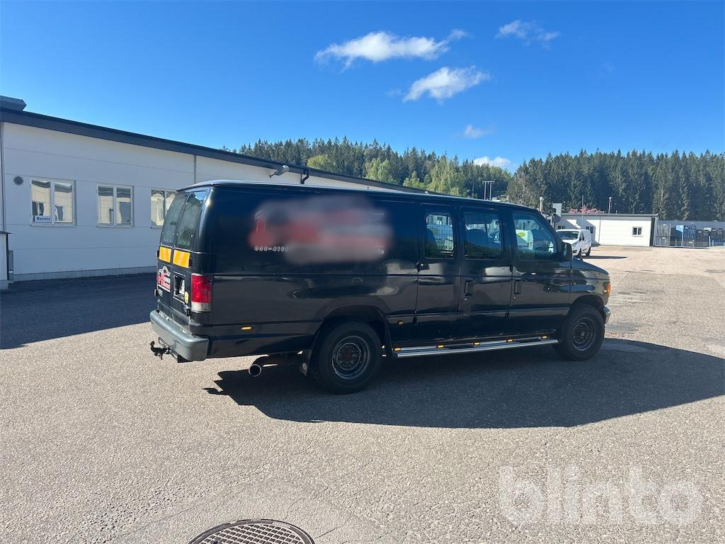 FORD E350 7,3 Powerstroke - Kuorma-auto: kuva FORD E350 7,3 Powerstroke - Kuorma-auto FORD E350 7,3 Powerstroke - Kuorma-auto: kuva FORD E350 7,3 Powerstroke - Kuorma-auto