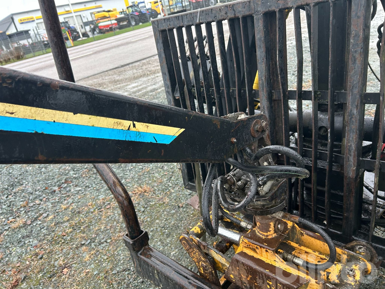 Metsäperävaunu Mowi 2453: kuva Metsäperävaunu Mowi 2453