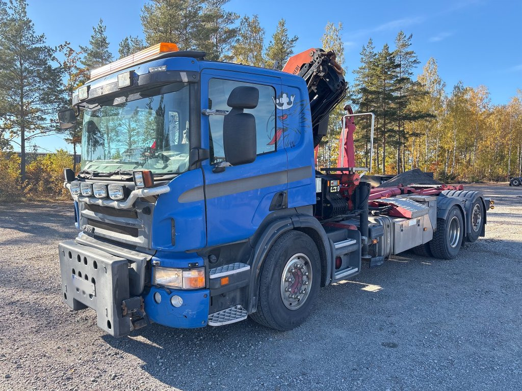 SCANIA P310DB6X2*4HNA - Koukkulava kuorma-auto, Nosturiauto: kuva SCANIA P310DB6X2*4HNA - Koukkulava kuorma-auto, Nosturiauto SCANIA P310DB6X2*4HNA - Koukkulava kuorma-auto, Nosturiauto: kuva SCANIA P310DB6X2*4HNA - Koukkulava kuorma-auto, Nosturiauto