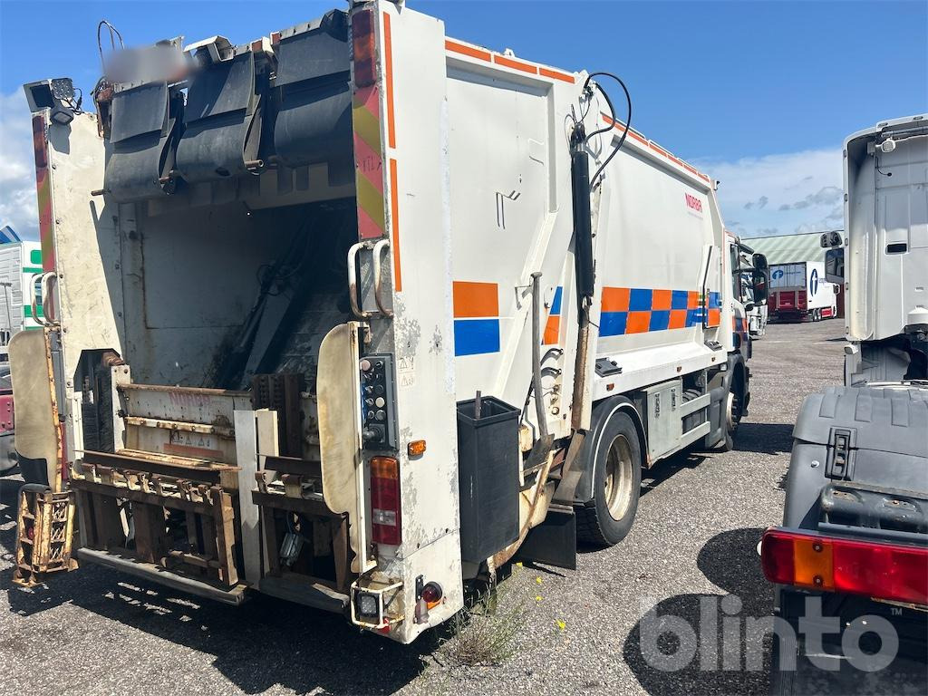 SCANIA P94DB4X2LA230 - Roska-auto: kuva SCANIA P94DB4X2LA230 - Roska-auto SCANIA P94DB4X2LA230 - Roska-auto: kuva SCANIA P94DB4X2LA230 - Roska-auto