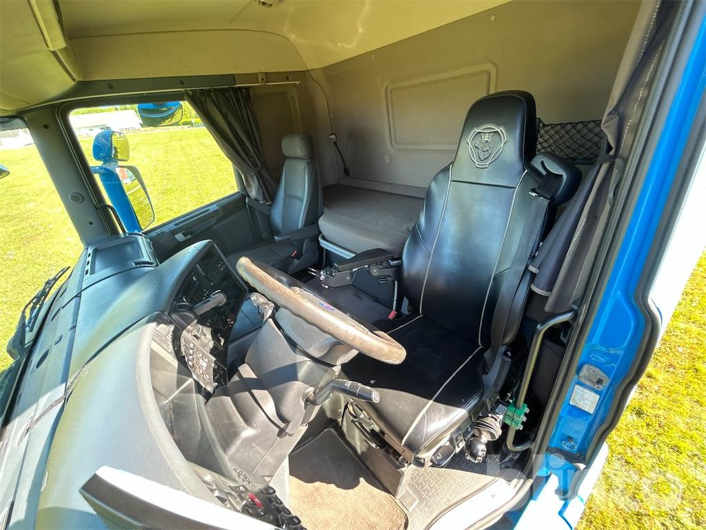 Scania R560 8X4*4 Sörling HLF24 - Plogutrustad - Koukkulava kuorma-auto: kuva Scania R560 8X4*4 Sörling HLF24 - Plogutrustad - Koukkulava kuorma-auto Scania R560 8X4*4 Sörling HLF24 - Plogutrustad - Koukkulava kuorma-auto: kuva Scania R560 8X4*4 Sörling HLF24 - Plogutrustad - Koukkulava kuorma-auto