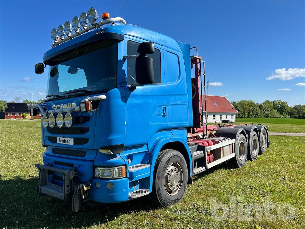 Scania R560 8X4*4 Sörling HLF24 - Plogutrustad - Koukkulava kuorma-auto: kuva Scania R560 8X4*4 Sörling HLF24 - Plogutrustad - Koukkulava kuorma-auto Scania R560 8X4*4 Sörling HLF24 - Plogutrustad - Koukkulava kuorma-auto: kuva Scania R560 8X4*4 Sörling HLF24 - Plogutrustad - Koukkulava kuorma-auto