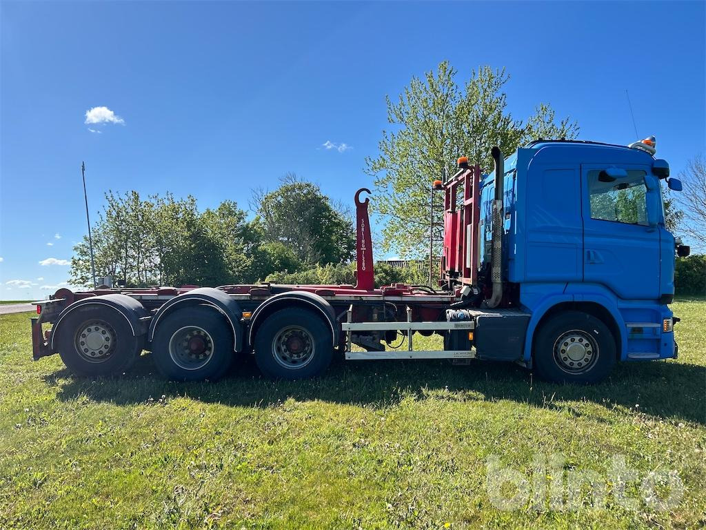 Scania R560 8X4*4 Sörling HLF24 - Plogutrustad - Koukkulava kuorma-auto: kuva Scania R560 8X4*4 Sörling HLF24 - Plogutrustad - Koukkulava kuorma-auto Scania R560 8X4*4 Sörling HLF24 - Plogutrustad - Koukkulava kuorma-auto: kuva Scania R560 8X4*4 Sörling HLF24 - Plogutrustad - Koukkulava kuorma-auto