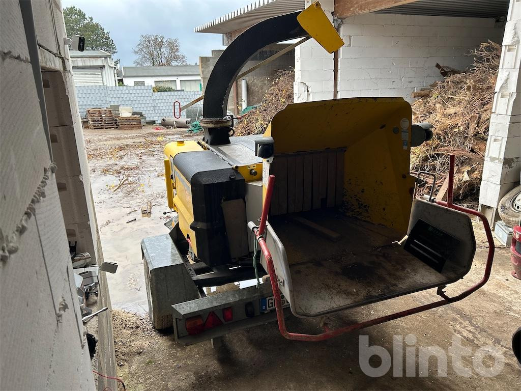 Schliesing Häckseln 350EXF (2007) - Hakkuri: kuva Schliesing Häckseln 350EXF (2007) - Hakkuri Schliesing Häckseln 350EXF (2007) - Hakkuri: kuva Schliesing Häckseln 350EXF (2007) - Hakkuri