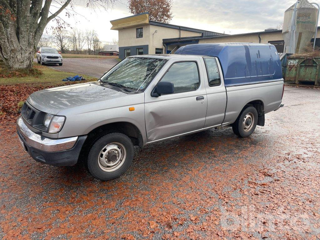 NISSAN KING CAB 2,4 2WD - Tavara-auto: kuva NISSAN KING CAB 2,4 2WD - Tavara-auto NISSAN KING CAB 2,4 2WD - Tavara-auto: kuva NISSAN KING CAB 2,4 2WD - Tavara-auto