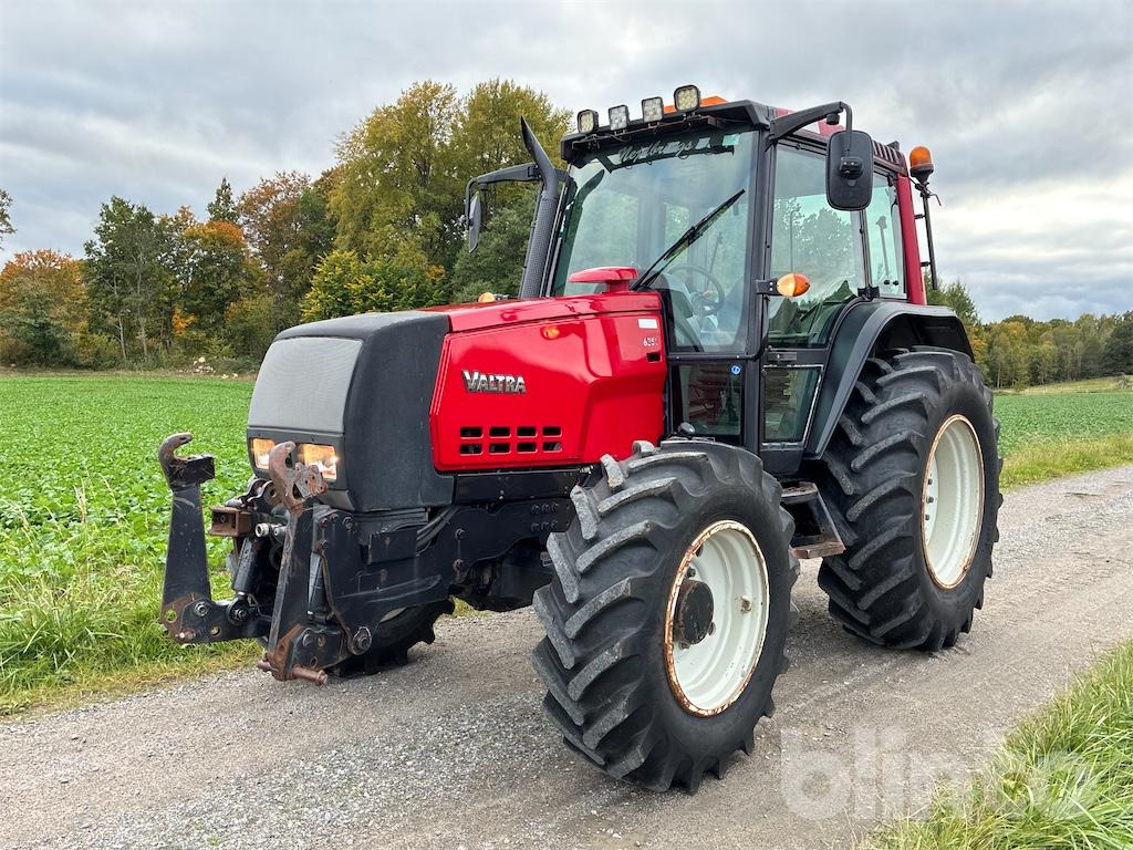 VALTRA 6350-4 - Traktori: kuva VALTRA 6350-4 - Traktori VALTRA 6350-4 - Traktori: kuva VALTRA 6350-4 - Traktori
