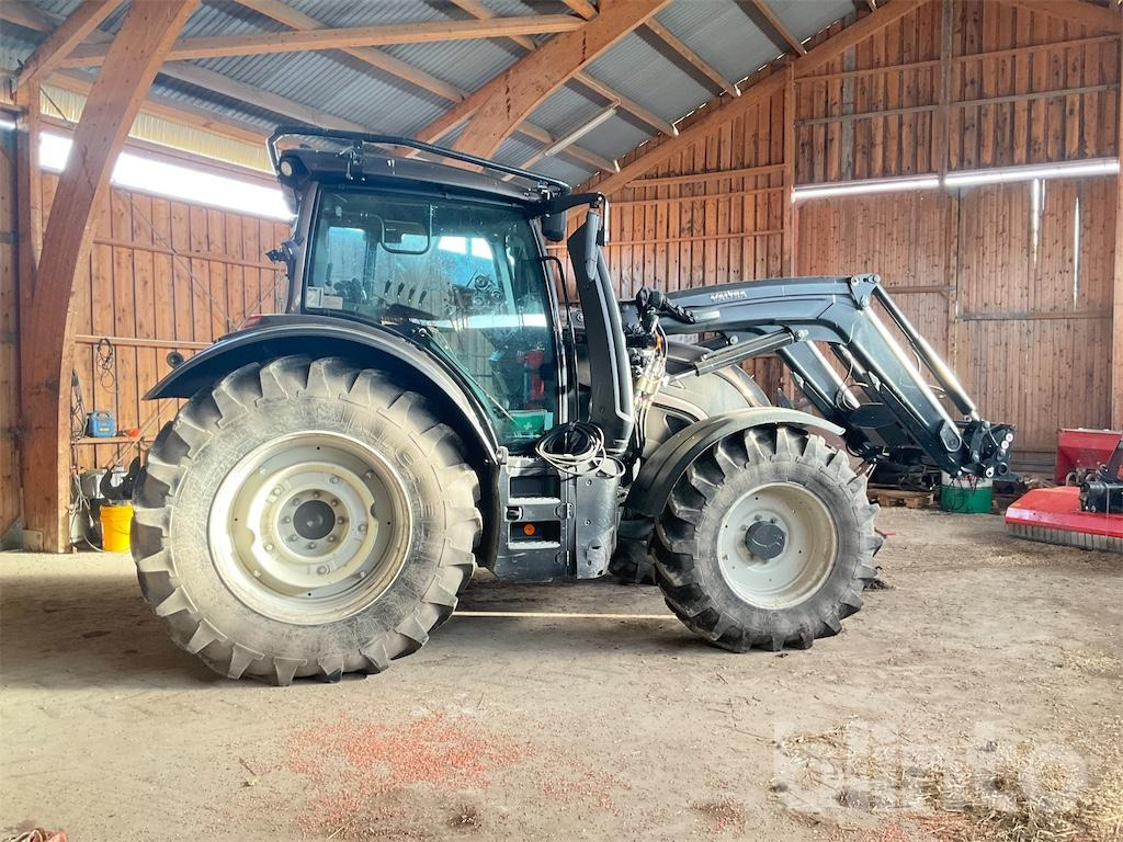 VALTRA N135 twintrack - Traktori: kuva VALTRA N135 twintrack - Traktori VALTRA N135 twintrack - Traktori: kuva VALTRA N135 twintrack - Traktori