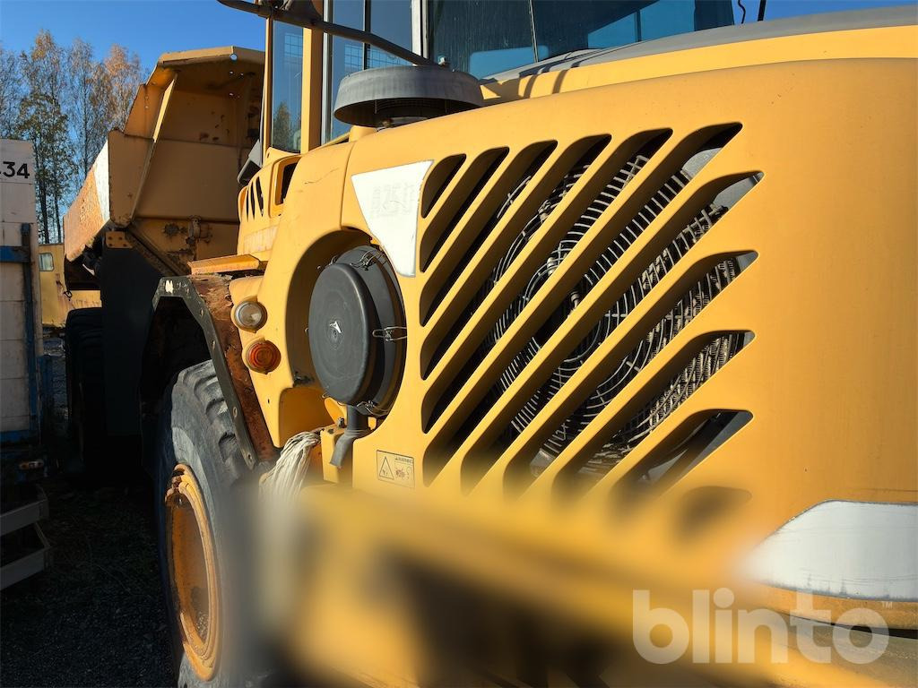 VOLVO BM A25D 6X6 - Nivelkippiauto: kuva VOLVO BM A25D 6X6 - Nivelkippiauto VOLVO BM A25D 6X6 - Nivelkippiauto: kuva VOLVO BM A25D 6X6 - Nivelkippiauto