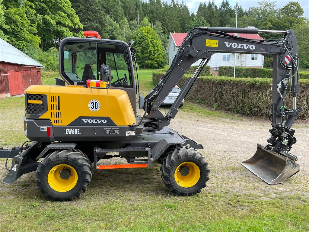 VOLVO EW60E - Pyöräalustainen kaivinkone: kuva VOLVO EW60E - Pyöräalustainen kaivinkone VOLVO EW60E - Pyöräalustainen kaivinkone: kuva VOLVO EW60E - Pyöräalustainen kaivinkone