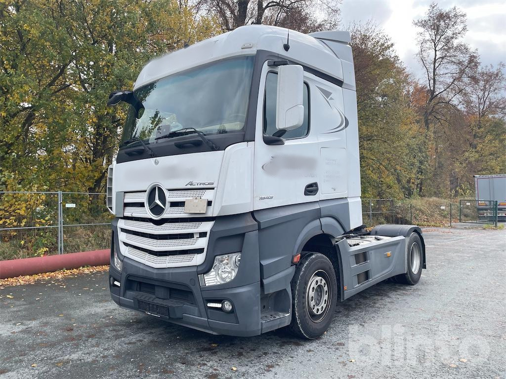 Actros 4x2-Achser BM 963-4-A 1843 (2018) - Vetopöytäauto: kuva Actros 4x2-Achser BM 963-4-A 1843 (2018) - Vetopöytäauto Actros 4x2-Achser BM 963-4-A 1843 (2018) - Vetopöytäauto: kuva Actros 4x2-Achser BM 963-4-A 1843 (2018) - Vetopöytäauto