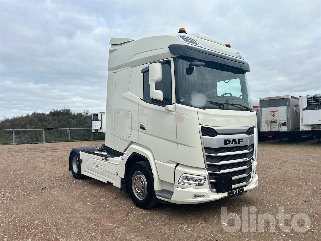 DAF XG 530 4x2 SZM FT - Vetopöytäauto: kuva DAF XG 530 4x2 SZM FT - Vetopöytäauto DAF XG 530 4x2 SZM FT - Vetopöytäauto: kuva DAF XG 530 4x2 SZM FT - Vetopöytäauto