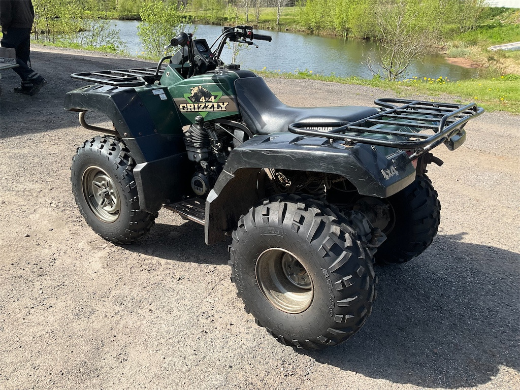 YAMAHA YFM600FWA 4WV - Mönkijä: kuva YAMAHA YFM600FWA 4WV - Mönkijä YAMAHA YFM600FWA 4WV - Mönkijä: kuva YAMAHA YFM600FWA 4WV - Mönkijä