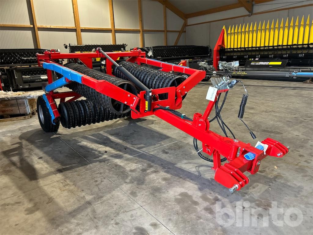 Ziegler 6,2 m (2024) - Jyrä - maanviljely: kuva Ziegler 6,2 m (2024) - Jyrä - maanviljely Ziegler 6,2 m (2024) - Jyrä - maanviljely: kuva Ziegler 6,2 m (2024) - Jyrä - maanviljely