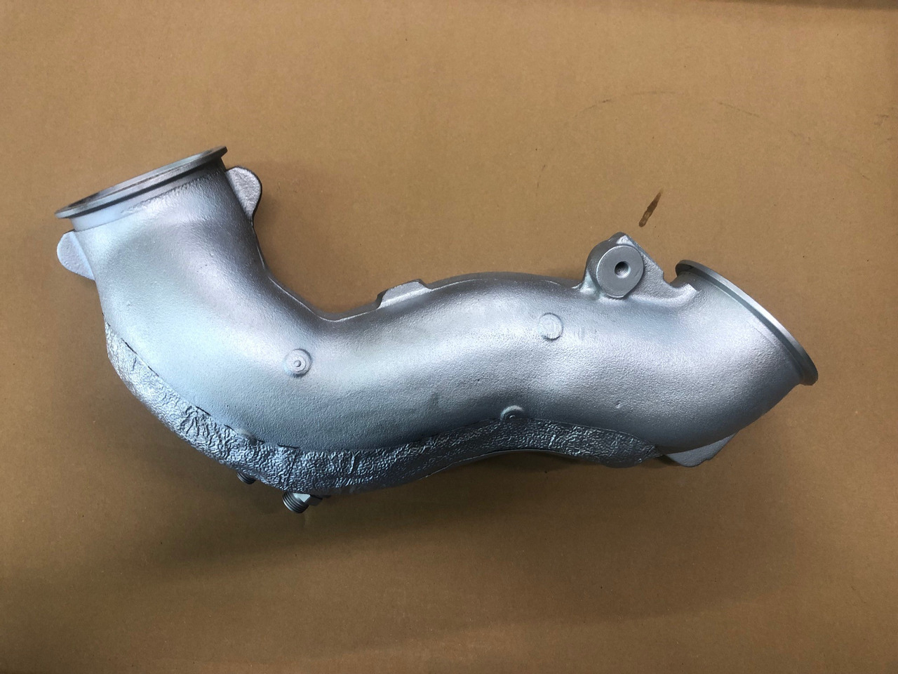 GOMITO SCARICO MAN 51152015301 - Pakoputki - Kuorma-auto: kuva GOMITO SCARICO MAN 51152015301 - Pakoputki - Kuorma-auto GOMITO SCARICO MAN 51152015301 - Pakoputki - Kuorma-auto: kuva GOMITO SCARICO MAN 51152015301 - Pakoputki - Kuorma-auto