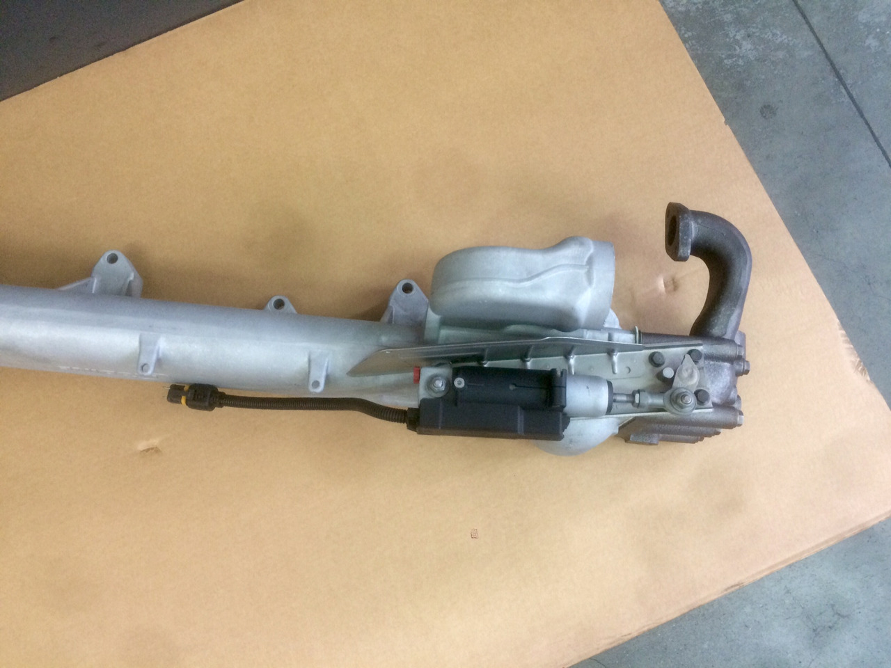 MODULO EGR (modulo ricircolo gas di scarico) - Motori MAN D2066 / D2676 - Euro 3 / Euro 4 - RIF. MAN 51081007140 - 51081007152 - 51081007141 - EGR-jäähdytin: kuva MODULO EGR (modulo ricircolo gas di scarico) - Motori MAN D2066 / D2676 - Euro 3 / Euro 4 - RIF. MAN 51081007140 - 51081007152 - 51081007141 - EGR-jäähdytin MODULO EGR (modulo ricircolo gas di scarico) - Motori MAN D2066 / D2676 - Euro 3 / Euro 4 - RIF. MAN 51081007140 - 51081007152 - 51081007141 - EGR-jäähdytin: kuva MODULO EGR (modulo ricircolo gas di scarico) - Motori MAN D2066 / D2676 - Euro 3 / Euro 4 - RIF. MAN 51081007140 - 51081007152 - 51081007141 - EGR-jäähdytin