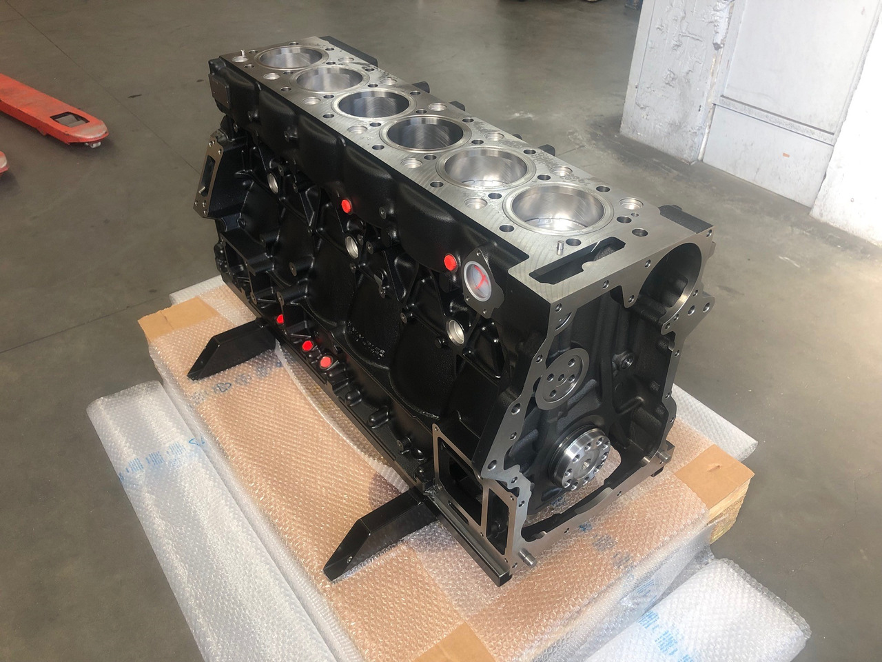 SHORTBLOCK / BLOCCO MOTORE MAN D2066 EURO6 (camion e bus) - Sylinterielementit - Kuorma-auto: kuva SHORTBLOCK / BLOCCO MOTORE MAN D2066 EURO6 (camion e bus) - Sylinterielementit - Kuorma-auto SHORTBLOCK / BLOCCO MOTORE MAN D2066 EURO6 (camion e bus) - Sylinterielementit - Kuorma-auto: kuva SHORTBLOCK / BLOCCO MOTORE MAN D2066 EURO6 (camion e bus) - Sylinterielementit - Kuorma-auto