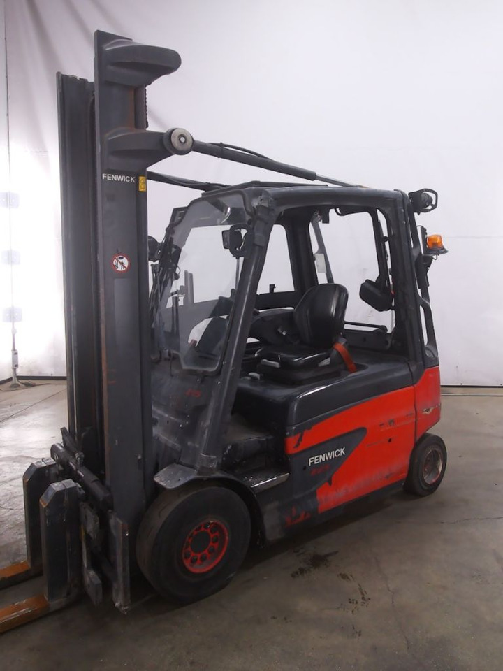 Linde E25L-01 - Sähkötrukki: kuva Linde E25L-01 - Sähkötrukki Linde E25L-01 - Sähkötrukki: kuva Linde E25L-01 - Sähkötrukki