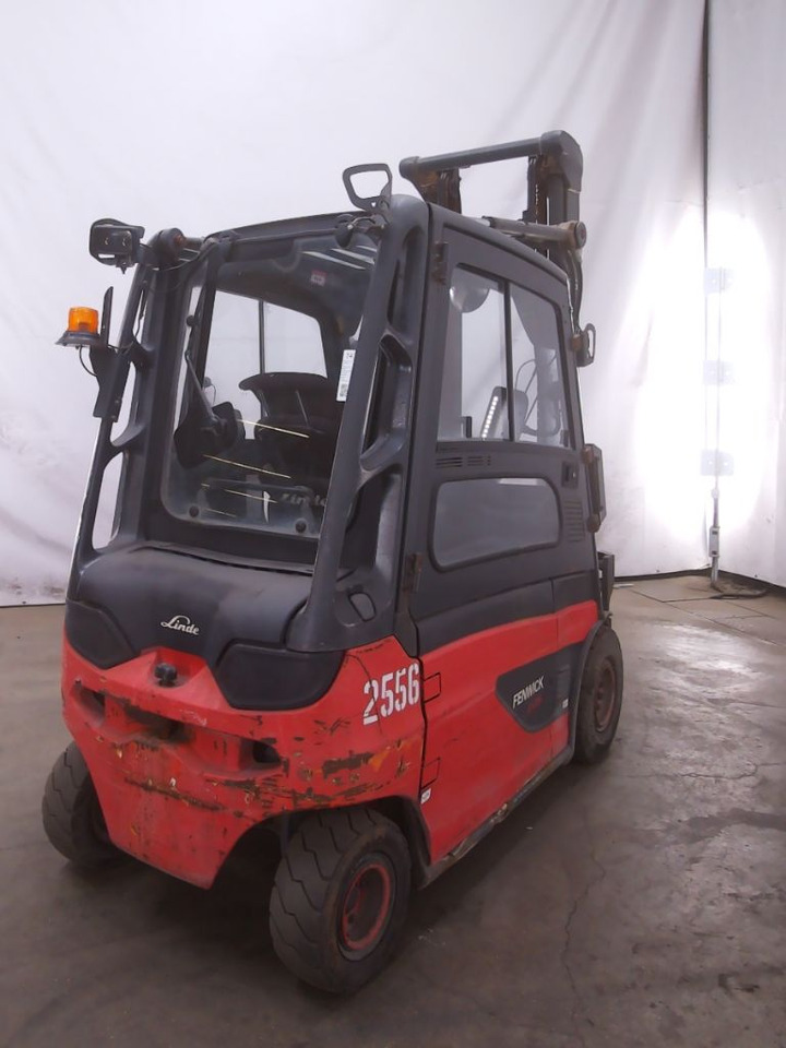 Linde E25L-01 - Sähkötrukki: kuva Linde E25L-01 - Sähkötrukki Linde E25L-01 - Sähkötrukki: kuva Linde E25L-01 - Sähkötrukki