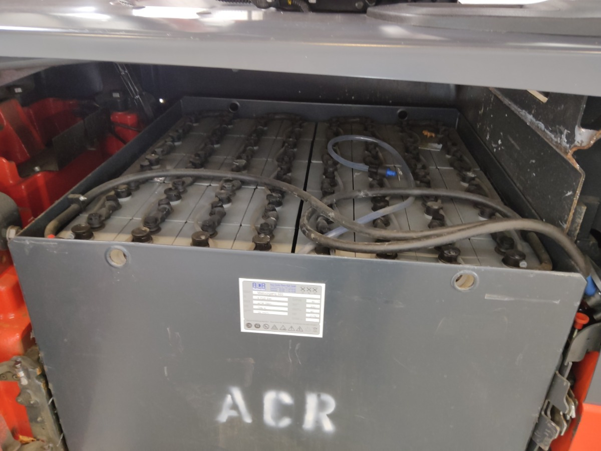 Linde E45HL-01/600 - Sähkötrukki: kuva Linde E45HL-01/600 - Sähkötrukki Linde E45HL-01/600 - Sähkötrukki: kuva Linde E45HL-01/600 - Sähkötrukki