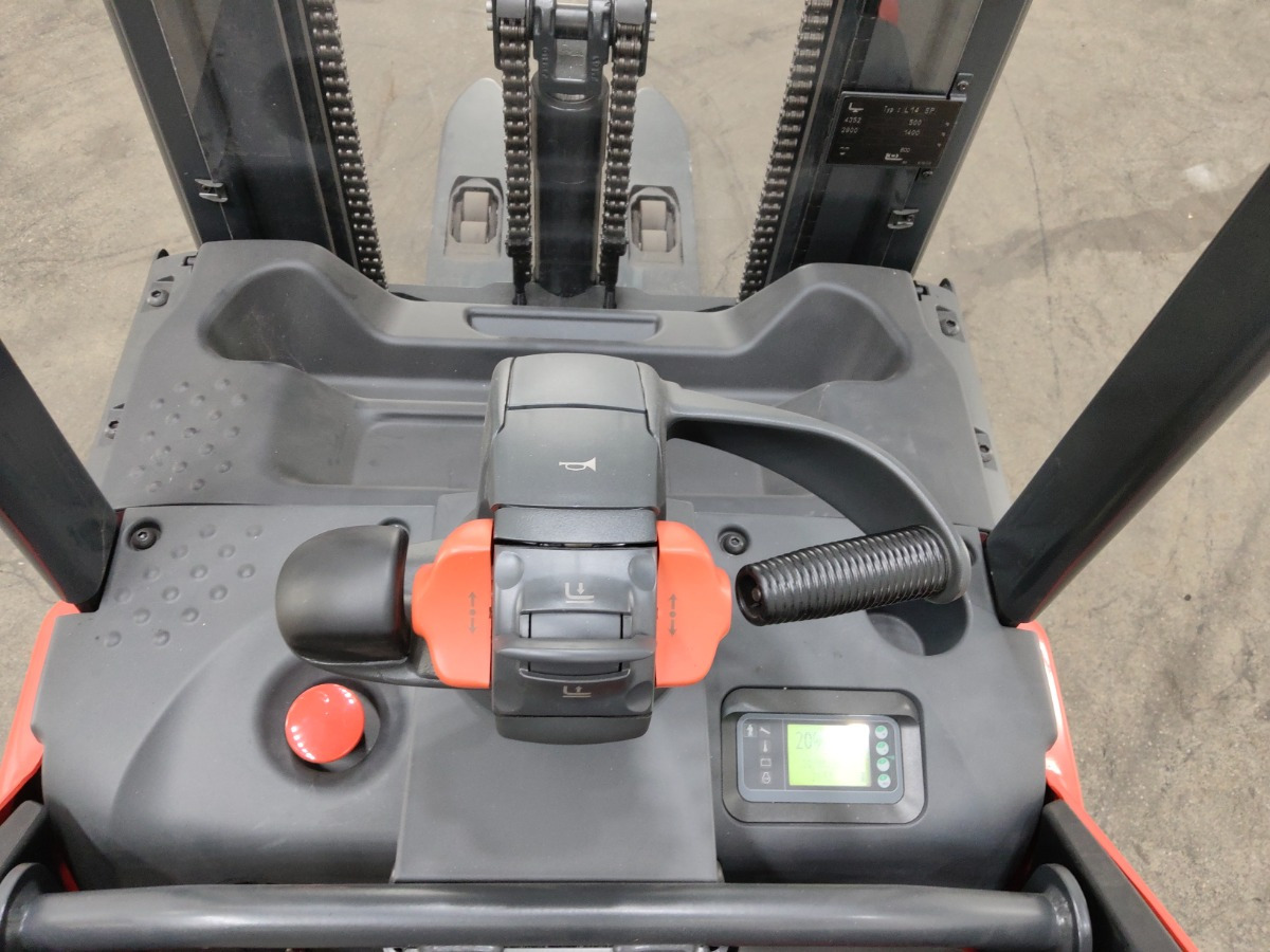 Linde L14SP - Pinoamistrukki: kuva Linde L14SP - Pinoamistrukki Linde L14SP - Pinoamistrukki: kuva Linde L14SP - Pinoamistrukki
