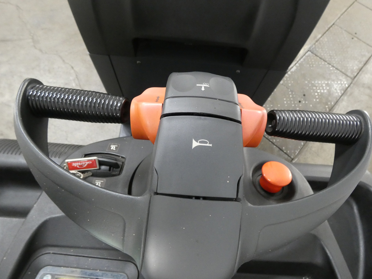 Linde N20VLI - Kerailytrukki: kuva Linde N20VLI - Kerailytrukki Linde N20VLI - Kerailytrukki: kuva Linde N20VLI - Kerailytrukki