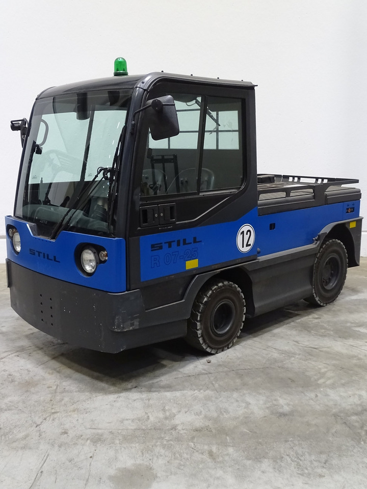 Linde P250 - Vetotrukki: kuva Linde P250 - Vetotrukki Linde P250 - Vetotrukki: kuva Linde P250 - Vetotrukki