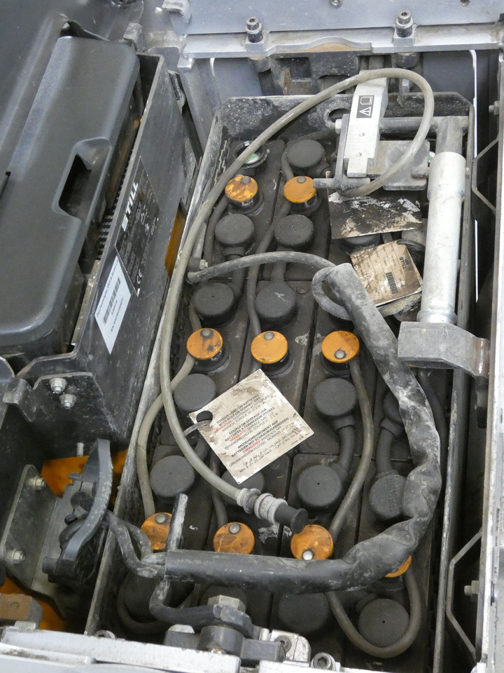 Still EXH-S20 - Haarukkavaunu: kuva Still EXH-S20 - Haarukkavaunu Still EXH-S20 - Haarukkavaunu: kuva Still EXH-S20 - Haarukkavaunu