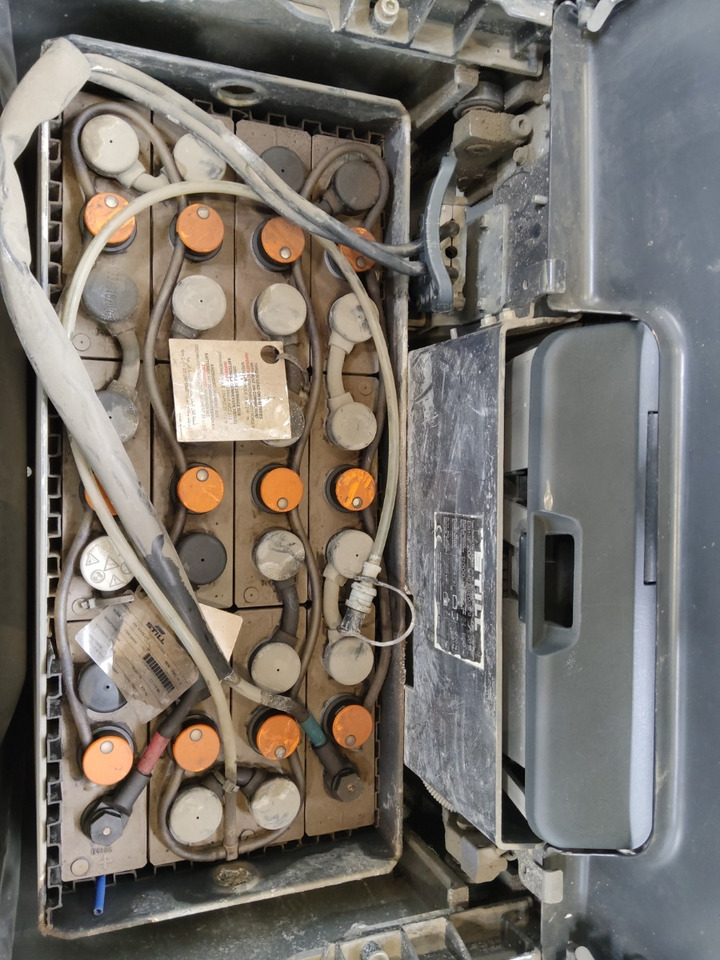 Still EXH-SF20 - Haarukkavaunu: kuva Still EXH-SF20 - Haarukkavaunu Still EXH-SF20 - Haarukkavaunu: kuva Still EXH-SF20 - Haarukkavaunu