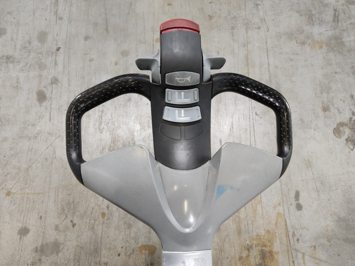 Still EXU16 - Haarukkavaunu: kuva Still EXU16 - Haarukkavaunu Still EXU16 - Haarukkavaunu: kuva Still EXU16 - Haarukkavaunu