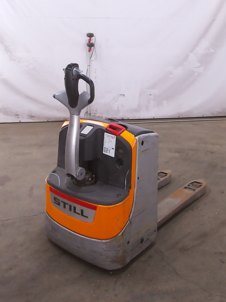 Still EXU18 - Haarukkavaunu: kuva Still EXU18 - Haarukkavaunu Still EXU18 - Haarukkavaunu: kuva Still EXU18 - Haarukkavaunu