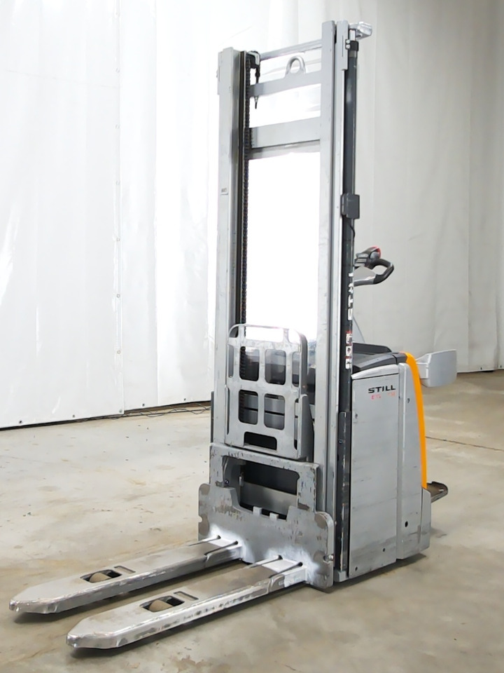 Still EXV-SF14 - Pinoamistrukki: kuva Still EXV-SF14 - Pinoamistrukki Still EXV-SF14 - Pinoamistrukki: kuva Still EXV-SF14 - Pinoamistrukki