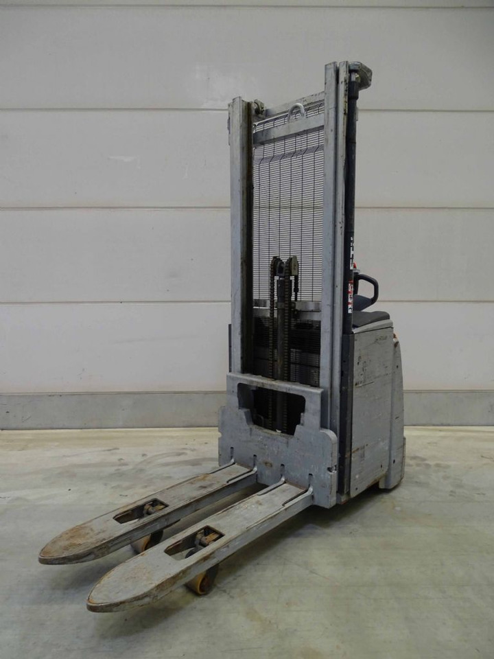 Still EXV20I - Pinoamistrukki: kuva Still EXV20I - Pinoamistrukki Still EXV20I - Pinoamistrukki: kuva Still EXV20I - Pinoamistrukki