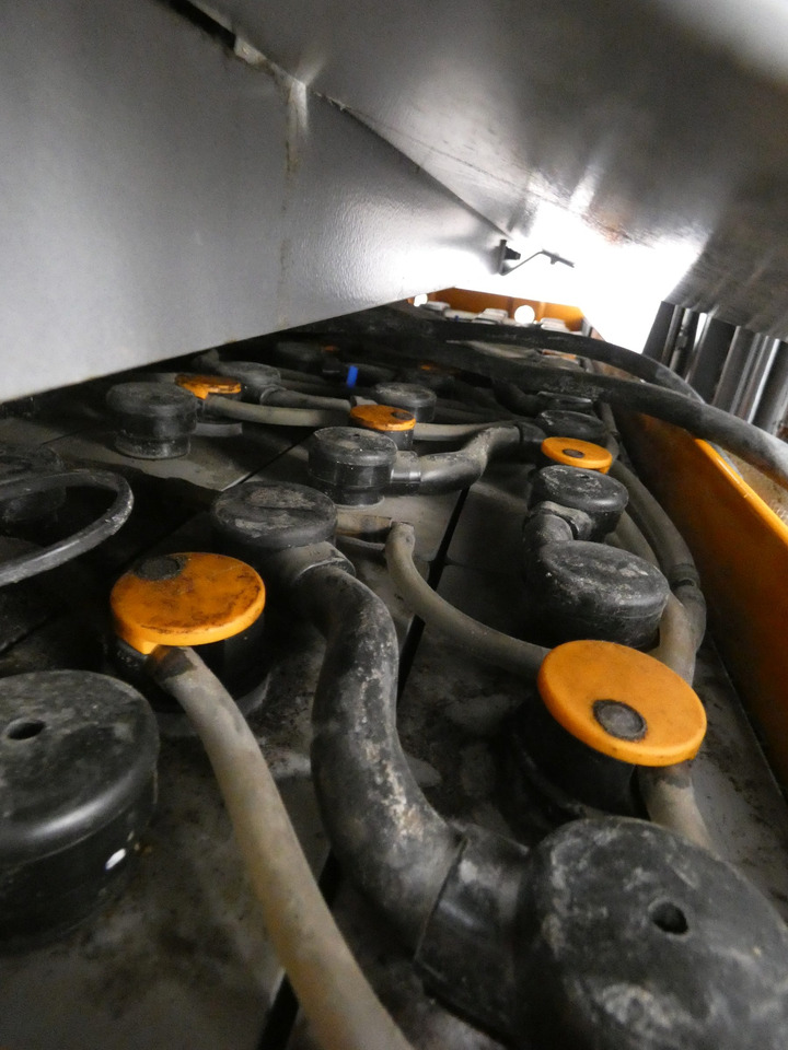 Still FM-X17 - Työntömastotrukki: kuva Still FM-X17 - Työntömastotrukki Still FM-X17 - Työntömastotrukki: kuva Still FM-X17 - Työntömastotrukki