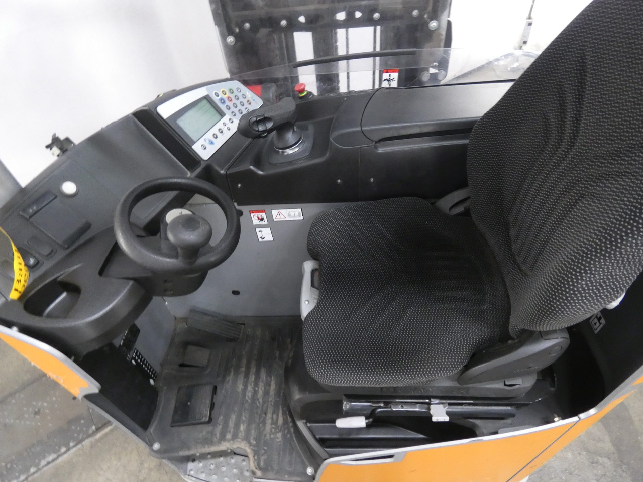 Still FM-X17 - Työntömastotrukki: kuva Still FM-X17 - Työntömastotrukki Still FM-X17 - Työntömastotrukki: kuva Still FM-X17 - Työntömastotrukki