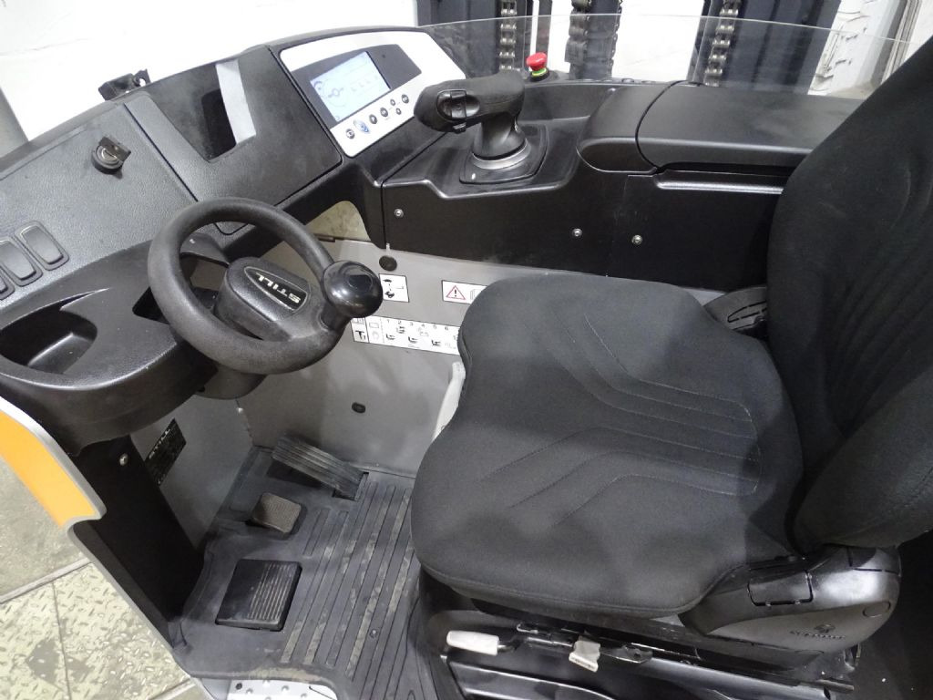 Työntömastotrukki Still FM-X17: kuva Työntömastotrukki Still FM-X17