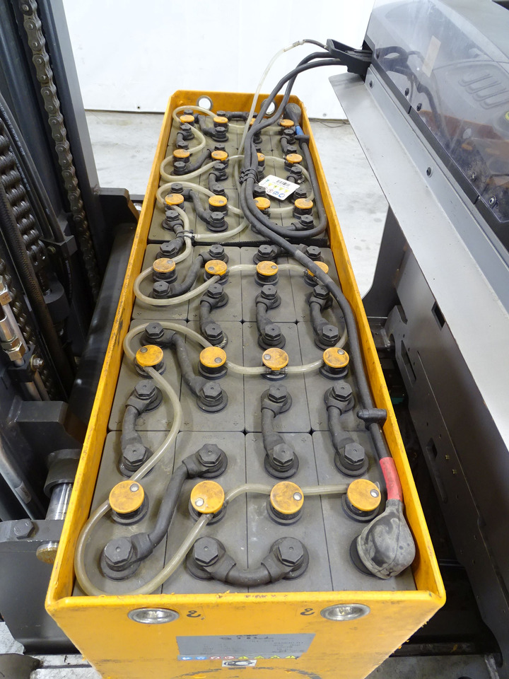 Still FM-X20 - Työntömastotrukki: kuva Still FM-X20 - Työntömastotrukki Still FM-X20 - Työntömastotrukki: kuva Still FM-X20 - Työntömastotrukki