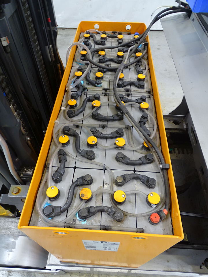 Still FM-X20 - Työntömastotrukki: kuva Still FM-X20 - Työntömastotrukki Still FM-X20 - Työntömastotrukki: kuva Still FM-X20 - Työntömastotrukki