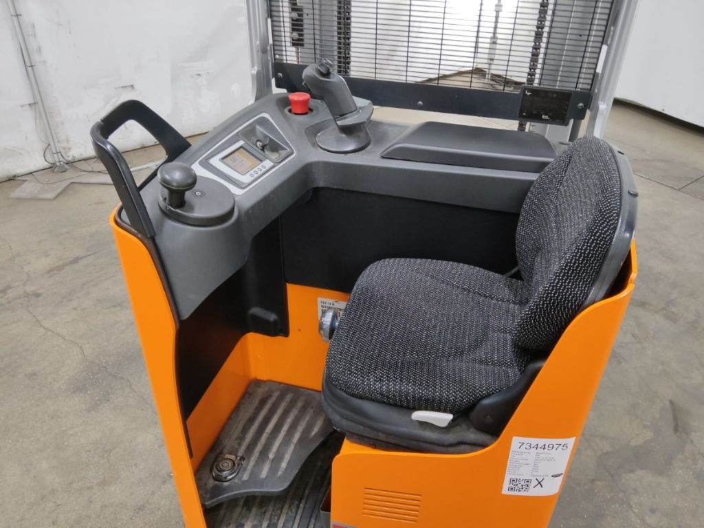 Still FXV14N - Pinoamistrukki: kuva Still FXV14N - Pinoamistrukki Still FXV14N - Pinoamistrukki: kuva Still FXV14N - Pinoamistrukki