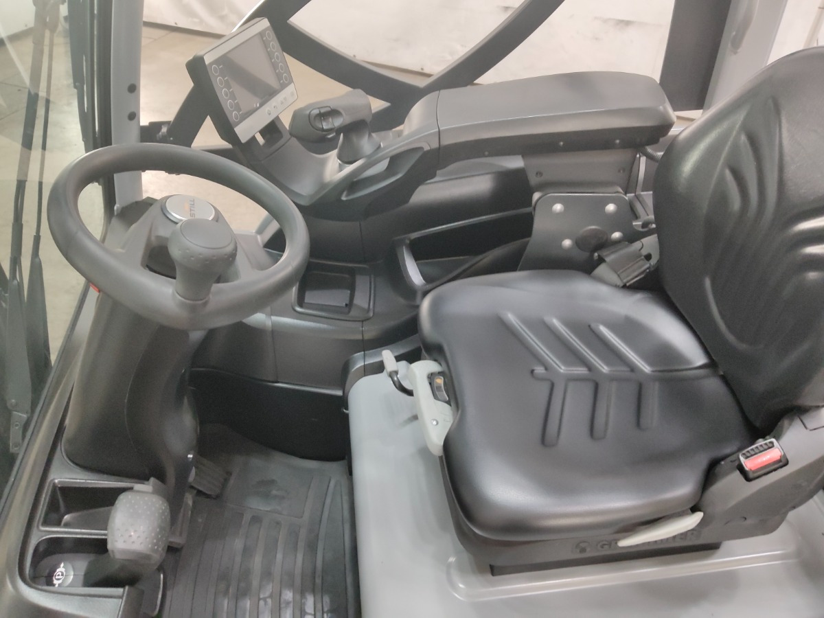 Still RX20-14C - Sähkötrukki: kuva Still RX20-14C - Sähkötrukki Still RX20-14C - Sähkötrukki: kuva Still RX20-14C - Sähkötrukki