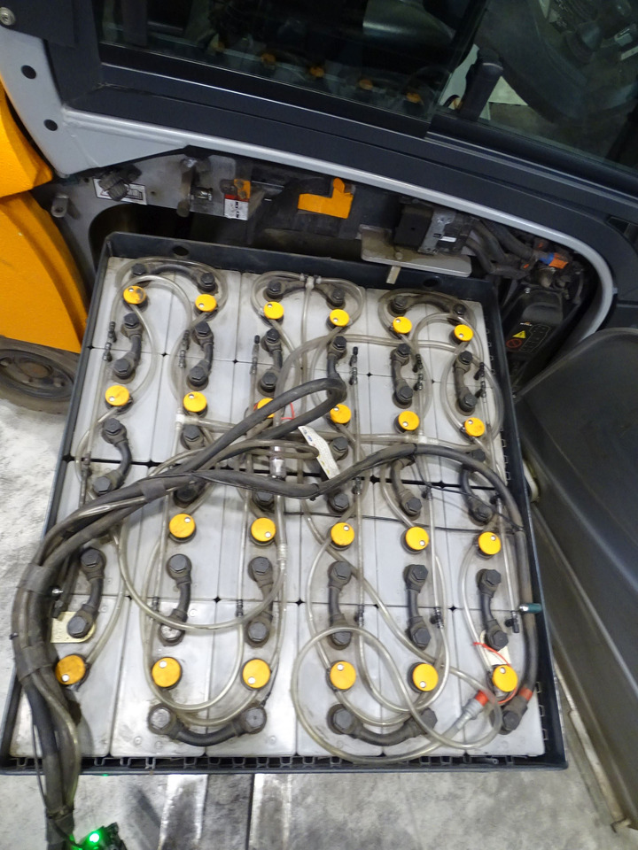 Still RX20-16PL - Sähkötrukki: kuva Still RX20-16PL - Sähkötrukki Still RX20-16PL - Sähkötrukki: kuva Still RX20-16PL - Sähkötrukki