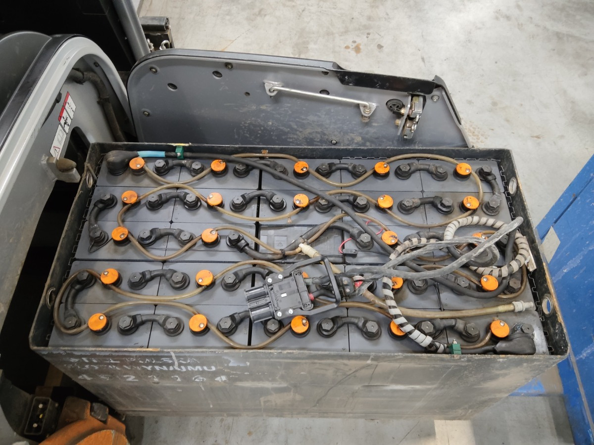 Still RX20-20 - Sähkötrukki: kuva Still RX20-20 - Sähkötrukki Still RX20-20 - Sähkötrukki: kuva Still RX20-20 - Sähkötrukki