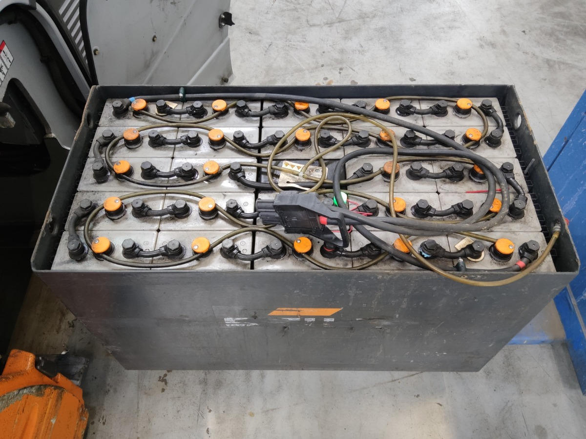 Still RX20-20 - Sähkötrukki: kuva Still RX20-20 - Sähkötrukki Still RX20-20 - Sähkötrukki: kuva Still RX20-20 - Sähkötrukki