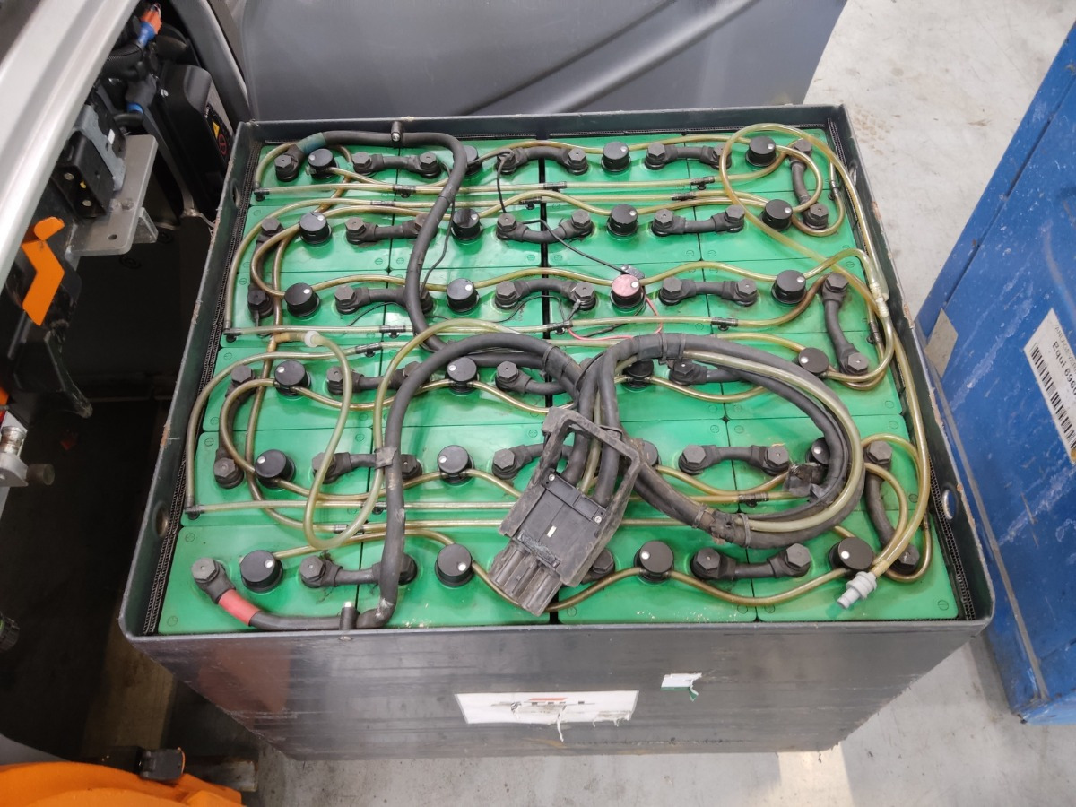 Still RX20-20L - Sähkötrukki: kuva Still RX20-20L - Sähkötrukki Still RX20-20L - Sähkötrukki: kuva Still RX20-20L - Sähkötrukki