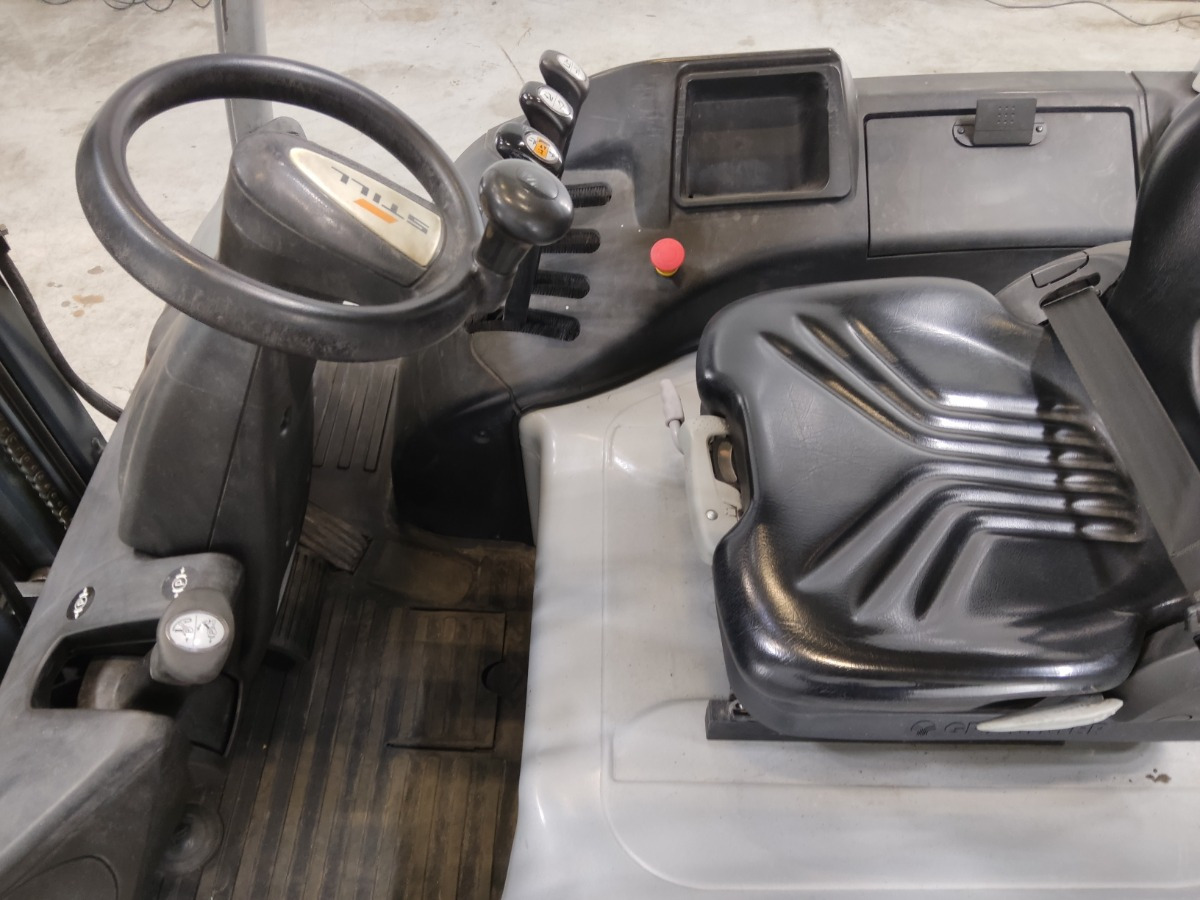 Still RX20-20P - Sähkötrukki: kuva Still RX20-20P - Sähkötrukki Still RX20-20P - Sähkötrukki: kuva Still RX20-20P - Sähkötrukki